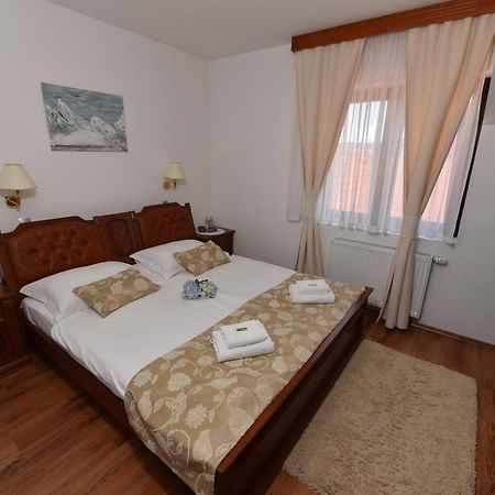 Apartmani Lucija Ludbreg ภายนอก รูปภาพ