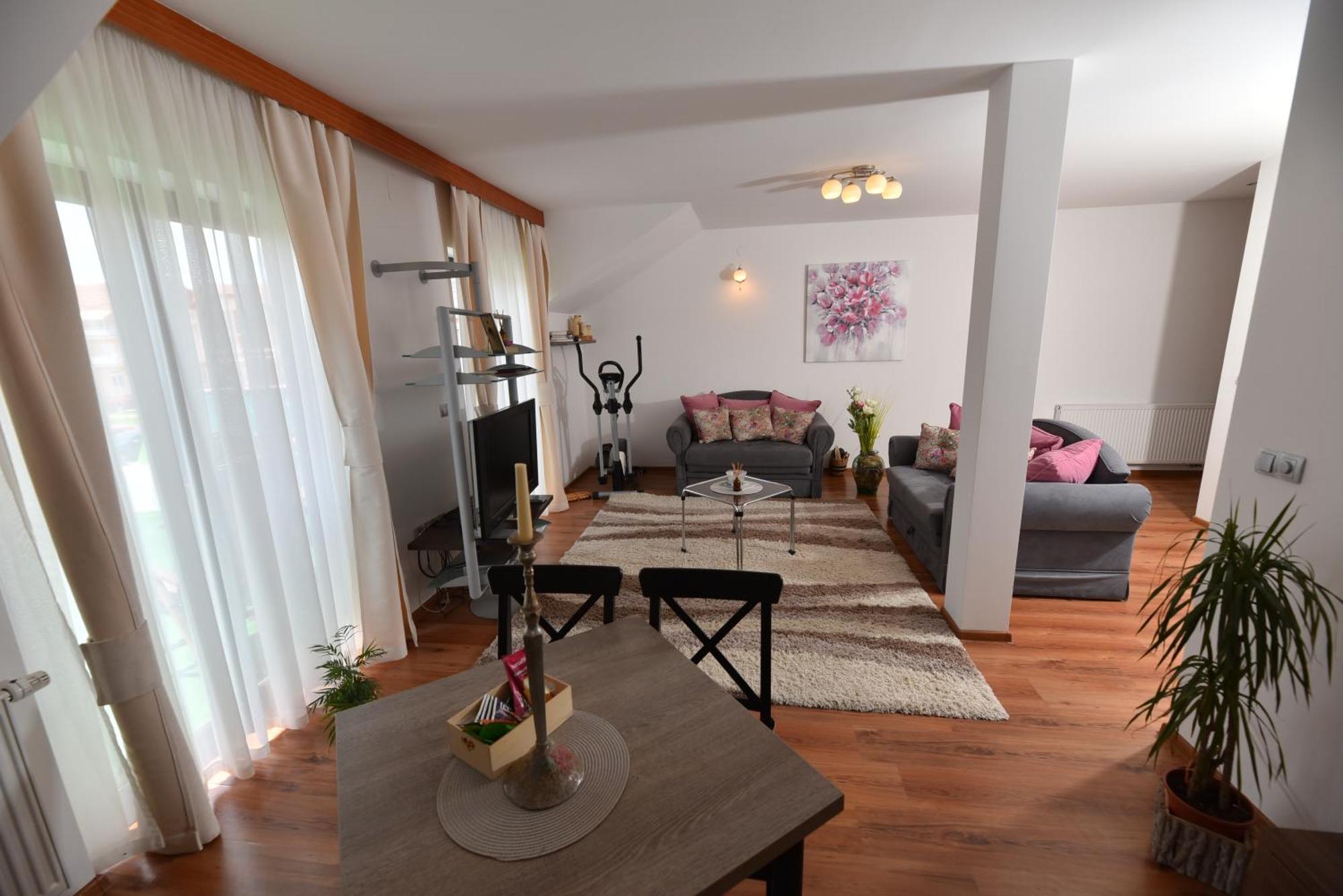 Apartmani Lucija Ludbreg ภายนอก รูปภาพ